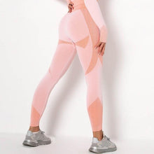 Load image into Gallery viewer, Izzy Push Up Leggings - Pink
